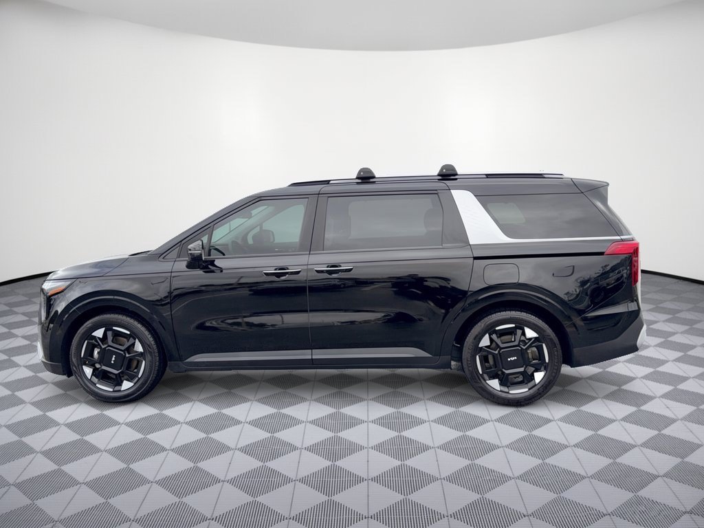 Used 2025 Kia Carnival EX FWD image 2