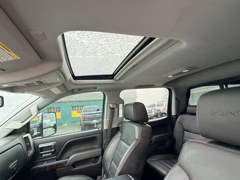 Used 2015 GMC Sierra 2500 Denali w/ Duramax Plus Package image 17