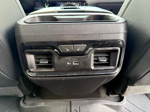 Used 2022 Chevrolet Silverado 1500 ZR2 w/ Technology Package AWD/4WD image 24