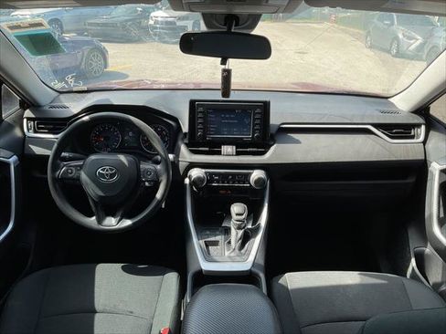 Used 2020 Toyota RAV4 LE w/ All Weather Liner Package FWD image 22