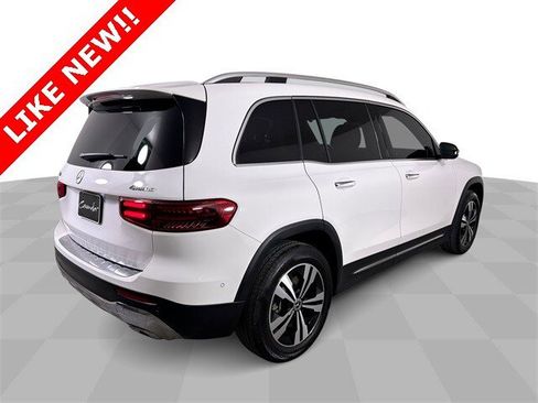 Used 2024 Mercedes-Benz GLB 250 4MATIC image 8