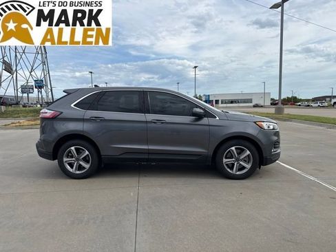 Used 2022 Ford Edge SEL w/ Convenience Package AWD/4WD image 6