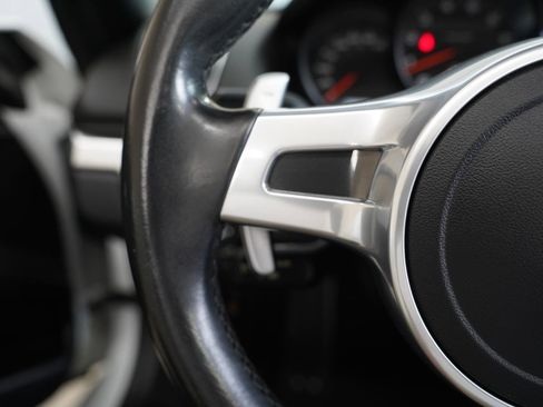 Used 2016 Porsche Boxster image 13