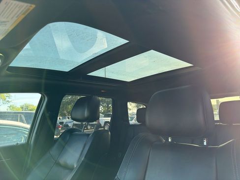 Used 2014 Jeep Grand Cherokee Limited w/ Luxury Group II image 13