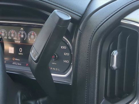 Used 2020 Chevrolet Silverado 1500 LTZ w/ LTZ Premium Package RWD image 11