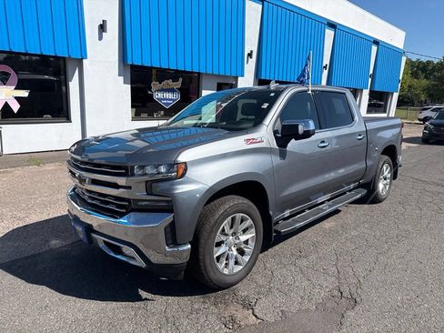 Used 2020 Chevrolet Silverado 1500 LTZ AWD/4WD image 2