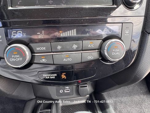 Used 2019 Nissan Rogue SV w/ Premium Package FWD image 35
