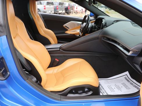 Used 2021 Chevrolet Corvette Stingray Preferred Conv w/ Z51 Performance Package RWD image 27