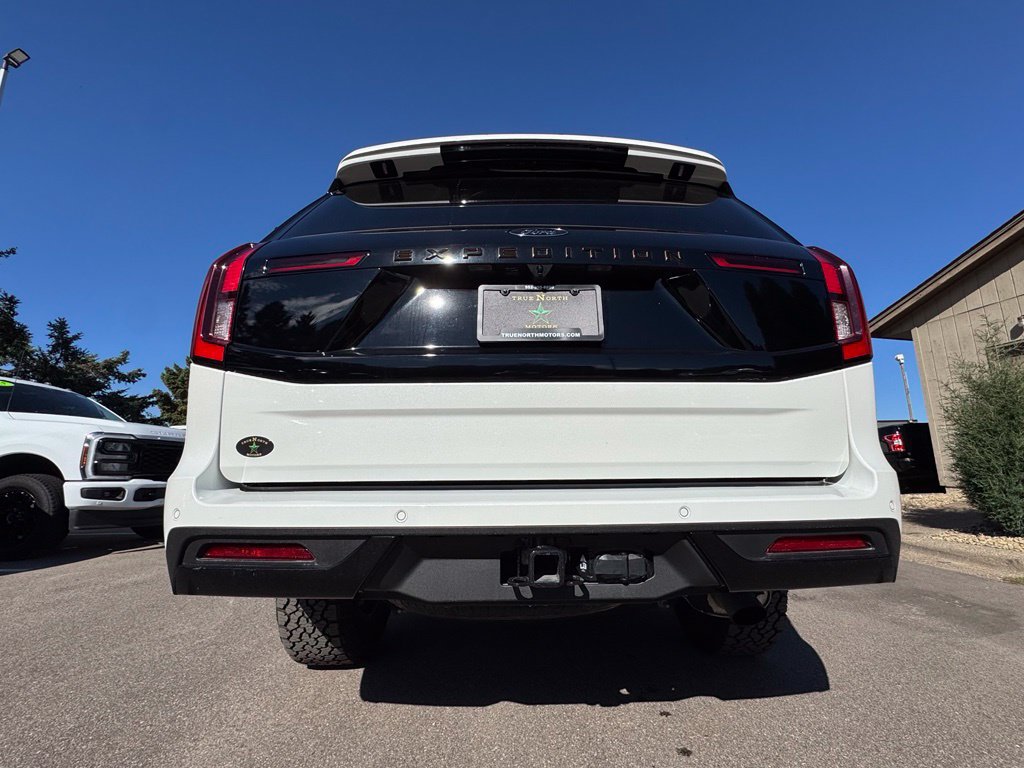 Used 2025 Ford Expedition Tremor AWD/4WD image 10