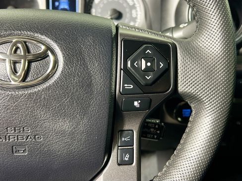 Used 2023 Toyota Tacoma TRD Off-Road image 19