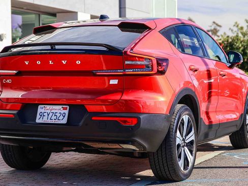 Used 2023 Volvo C40 P8 Recharge Plus image 8