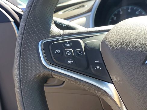 Used 2025 Chevrolet Malibu LT FWD image 23