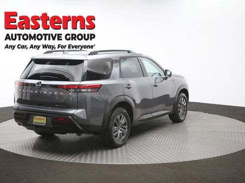 Used 2024 Nissan Pathfinder SV AWD/4WD image 39