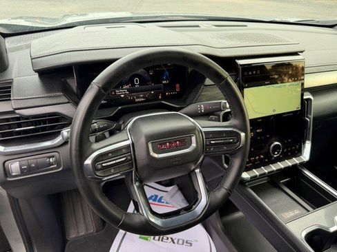 Certified 2025 GMC Acadia Elevation image 21