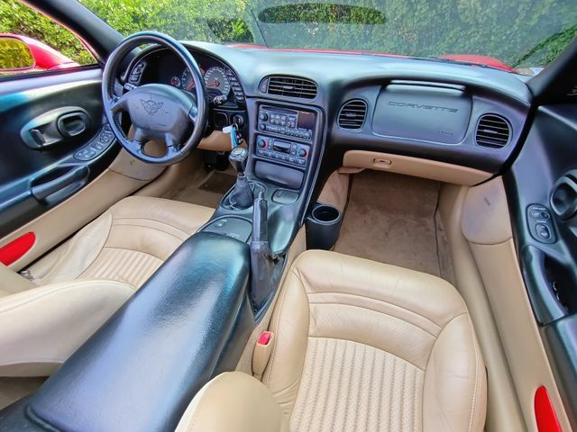 Used 2002 Chevrolet Corvette Convertible w/ Preferred Equipment Group2 RWD image 37