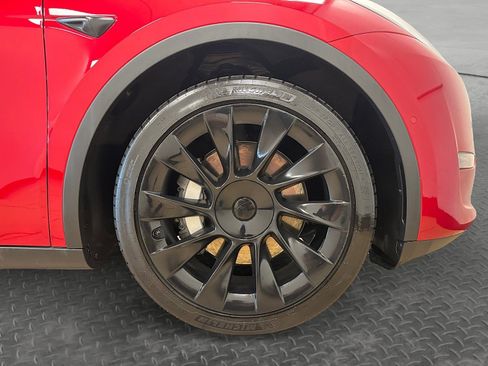 Used 2021 Tesla Model Y Long Range AWD/4WD image 35