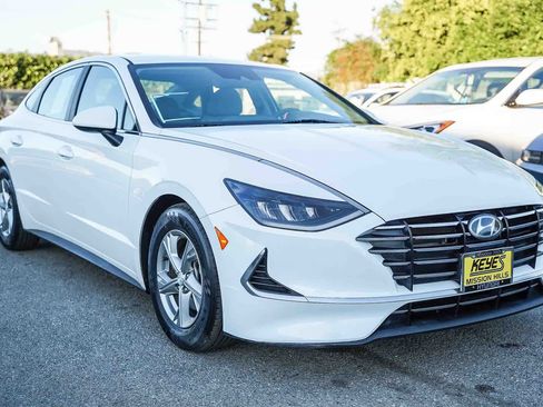 Used 2021 Hyundai Sonata SE image 3