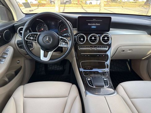 Used 2022 Mercedes-Benz GLC 300 image 16