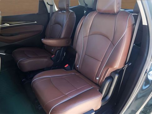 Used 2018 Buick Enclave Avenir w/ Avenir Technology Package image 26