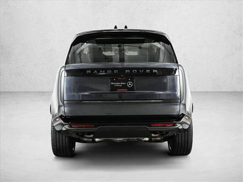 Used 2025 Land Rover Range Rover SE AWD/4WD image 7
