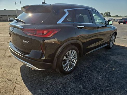 Used 2023 INFINITI QX50 Luxe FWD image 8