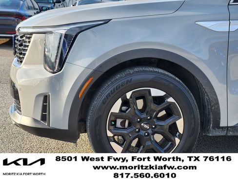 Certified 2024 Kia Sorento S w/ Panoramic Sunroof Package FWD image 8
