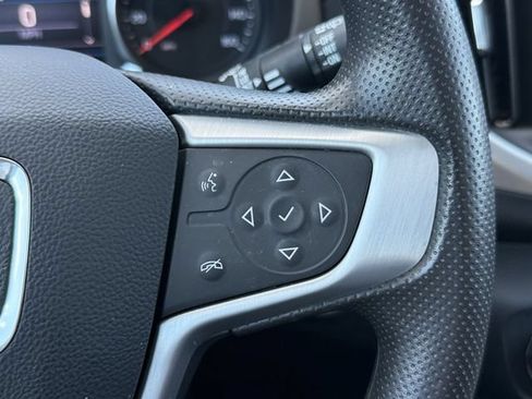 Used 2023 GMC Terrain SLE w/ Driver Convenience Package FWD image 20