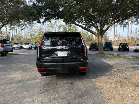 Used 2023 Cadillac Escalade Sport w/ Touring Package image 6