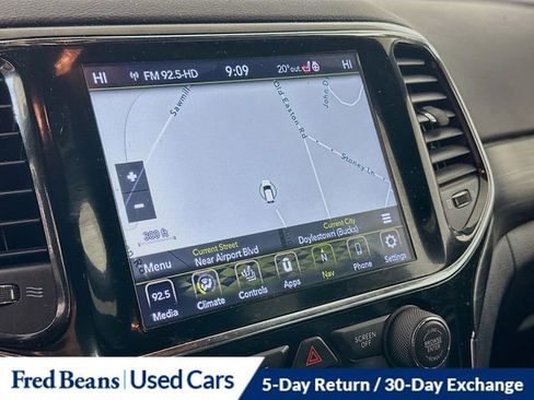 Used 2020 Jeep Grand Cherokee Altitude image 15