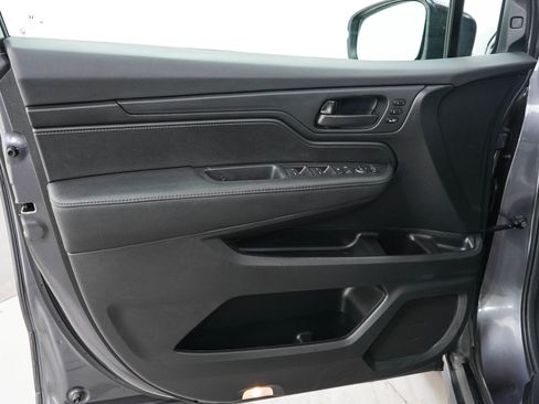 Used 2025 Honda Odyssey EX-L image 18