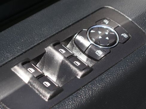 Used 2017 Ford F150 Lariat AWD/4WD image 16