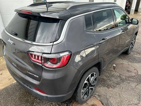 Used 2024 Jeep Compass Limited AWD/4WD image 5