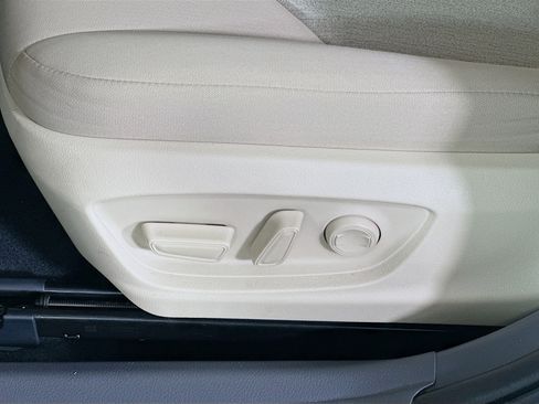 Certified 2022 Toyota Camry LE FWD image 13