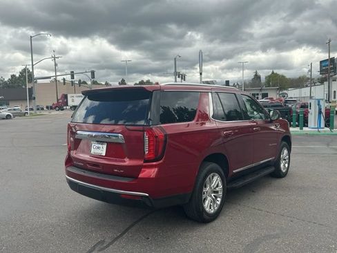Used 2021 GMC Yukon SLT AWD/4WD image 3