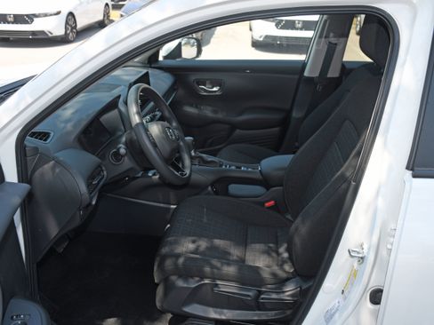 New 2026 Honda HR-V LX image 3