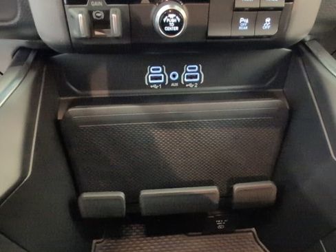 New 2026 RAM 1500 4x4 Crew Cab image 24