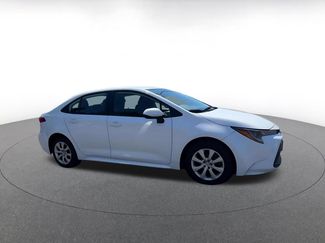 Used 2025 Toyota Corolla LE FWD video 2