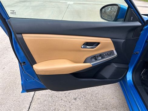 Used 2020 Nissan Sentra SV w/ SV Premium Package image 19