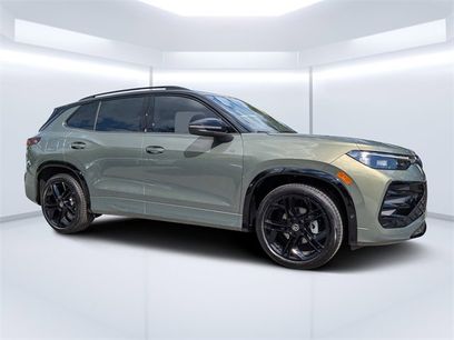 New 2025 Volkswagen Tiguan SE R-Line