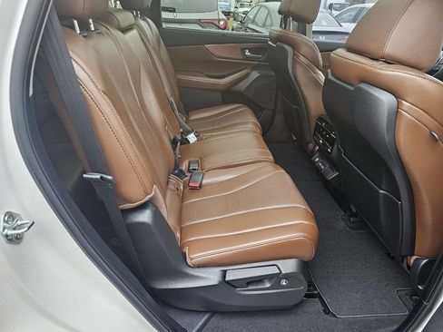 Used 2024 Acura MDX SH-AWD w/ Technology Package image 26