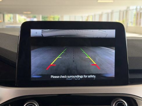 Used 2020 Ford Escape SE FWD image 36