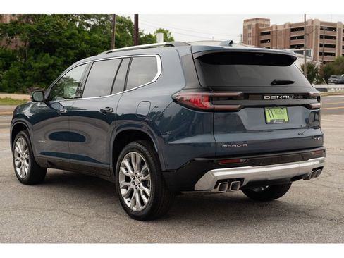 New 2026 GMC Acadia Denali FWD image 6