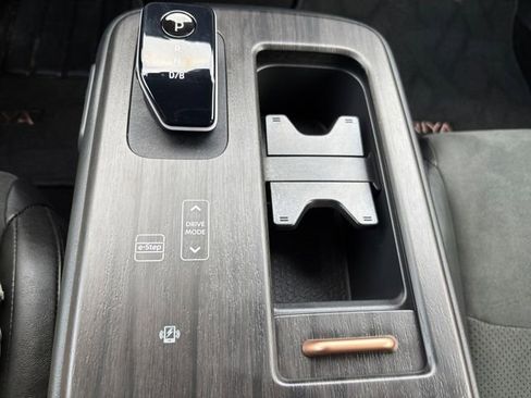 Used 2025 Nissan Ariya FWD image 25