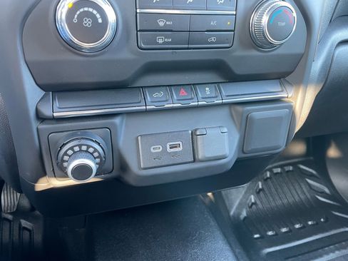 Used 2023 GMC Sierra 2500 Pro w/ Convenience Package image 13