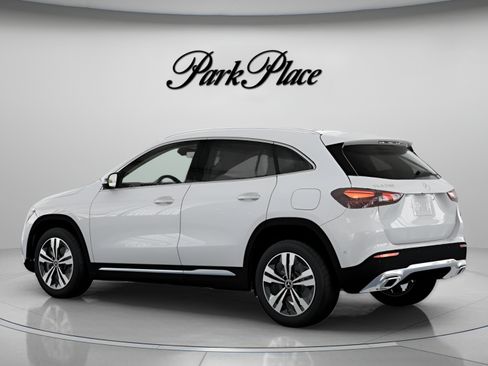 Used 2026 Mercedes-Benz GLA 250 image 10