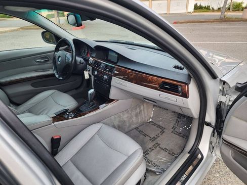 Used 2011 BMW 328i Sedan RWD image 15