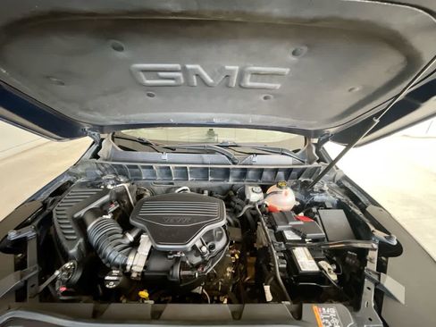 Used 2018 GMC Acadia Denali w/ Technology Package AWD/4WD image 27