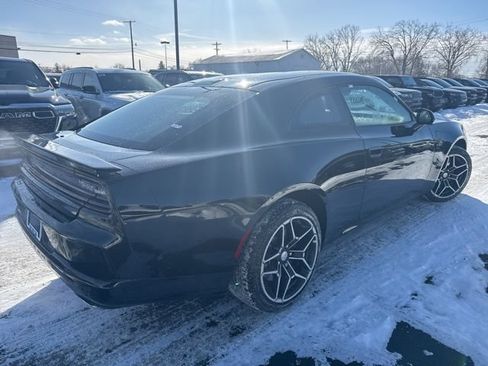 Used 2026 Dodge Charger Scat Pack AWD/4WD image 4