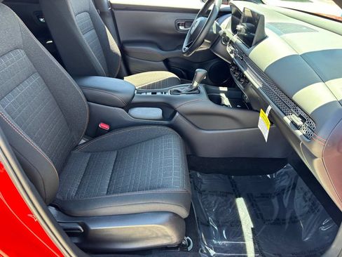 Certified 2026 Honda HR-V Sport image 9