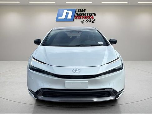Used 2026 Toyota Prius Limited w/ Limited Premium Package FWD image 2